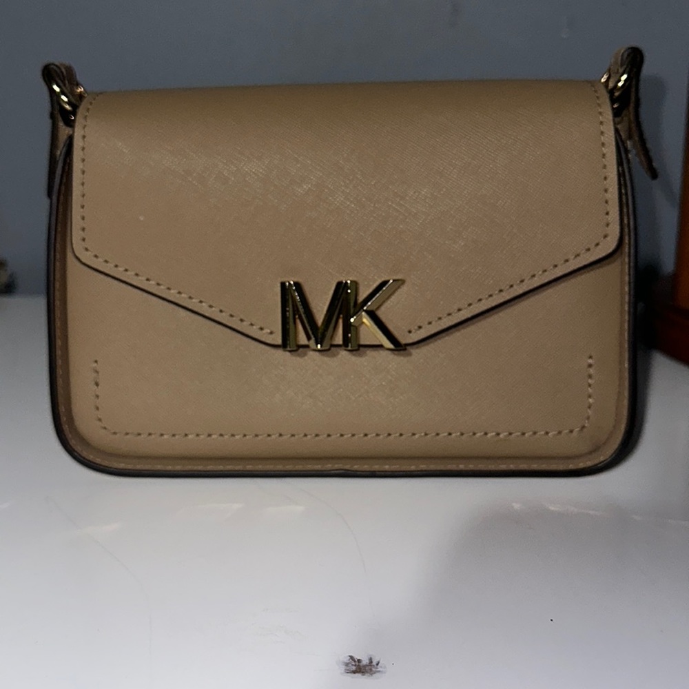 Michael Kors Light Brown bag